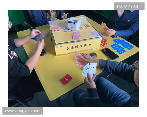 掌握Bbin真人游戏官网的最新动态和优惠信息助你在激烈的线上博彩中稳操胜券